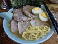 「チャーシュー麺・味玉【900円】」@まこと家の写真
