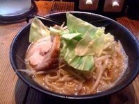 「J-LOW麺」@jun-pey ra-men 成瀬本店の写真