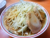 「ラーメン（ニンニクオオメ）+カレー」@だいこく製麺の写真