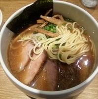 「焼豚らぁめん850円+らいす100円=950円」@麺屋 もとまるの写真