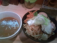 「黄染み味玉つけめん」@つけめんOMOTE （面）の写真