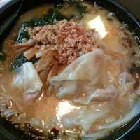 「味噌ワンタンめん（麺硬め）¥650 バター¥50 （税別）」@麺処 めの娘 高崎問屋町店の写真