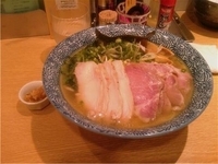 「芳醇香味そば（塩）大盛 MIXチャーシュー 味玉」@麺屋 一燈の写真