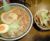 「ラーメン（中盛）メンマ増し（50円）」@麺屋 律の写真