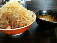 「大つけ麺（ニンニク ヤサイ）￥850」@大盛軒の写真