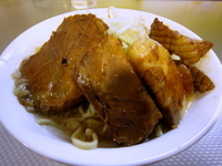 「ラーメン小+肉増し」@ラーメン北郎の写真