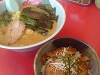 「Aランチ （味噌・あぶら少な目） ￥680」@ラーメン山岡家 伊勢崎宮子店の写真