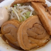 「雷豚そば並 （半熟玉子トッピング）」@雷 北松戸本店の写真