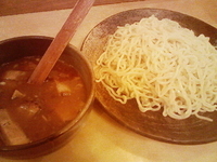 「つけ麺（中盛）」@麺 源屋 目黒店の写真