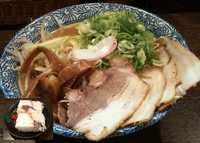 「特中華そば900円+サバ寿司50円×2」@中華そば専門店 戎の写真