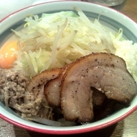 「汁なし （ニンニク） 700円」@麺屋 もとまるの写真