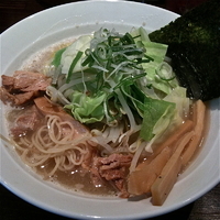 「塩とんこつ野菜（￥750→キャンペーン価格￥700）」@ラーメン 岩佐の写真