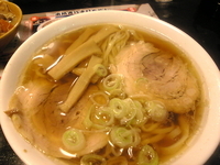 「ラーメン 550円+3コ餃子 280円」@青竹手打ちラーメン 麺屋ばくの写真