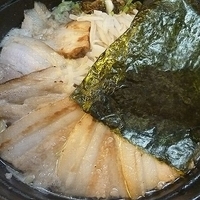 「醤油らーめん（チャーシュートッピング）」@麺処 ひろ爺の写真