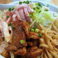 「鶏○郎+肉増し+脂増し（ヤサイニンニク）【メルマガ限定】 980」@麺や 福一の写真