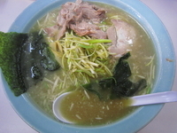 「ネギラーメン（並）（680円）」@◯つばき食堂の写真