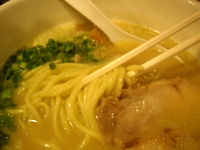 「白鶏らーめん」@鶏の穴の写真