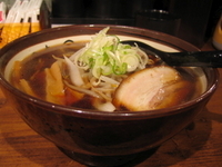 「醤油ラーメン 硬め 脂少なめ ¥800円」@麺武 虎龍の写真