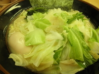 「塩らーめん+大盛+キャベツ+味玉 「650円+200円+80円+」@壱成家 南越谷本店の写真