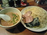 「つけ麺（大）￥900+スープ割り小ごはん￥100」@元祖長浜 大学ラーメンの写真
