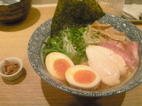 「特製芳醇香味そば（醤油）・・・900円」@麺屋 一燈の写真