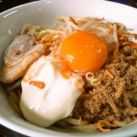 「蕾まぜそば￥800（ベビースター、マヨネーズw）」@豚骨醤油 蕾の写真