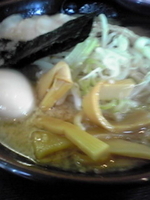 「ラーメン中盛り（麺200g/¥550）」@ハッスルラーメンホンマ 浅草店の写真