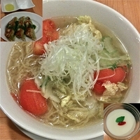 「トマトタンメン（￥650）鶏肉とトマト、セロリの焼き餃子（3個￥」@トマトの花 吉祥寺店の写真