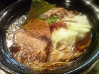 「焦がし醤油ラーメン（750円 鶏しゃも）」@麺家 うえだの写真