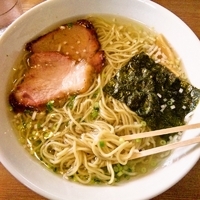 「鶏支那蕎麦（塩）+チャーシュー1枚増量（直火/炭火） 680円+」@喜乃壺の写真