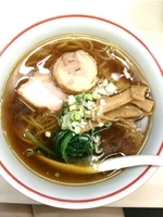 「本枯中華そば（鶏チャーシュー・炭火焼豚・メンマ）」@本枯中華そば 魚雷の写真