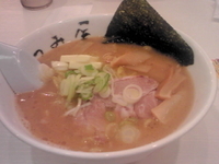 「白味噌ラーメン+バター」@らーめん むつみ屋 東京八重洲店の写真