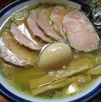 「豚にぼし（塩）小650円+チャーシュー300円+味玉100円」@つけ麺 目黒屋の写真