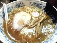 「ラーメン（小200g）:650円」@大勝軒 十五夜 新宿御苑店の写真