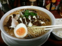 「牛すじチャーシュー野菜ドミグラスラーメン（中太麺選択）・ご飯付き」@竜馬の写真