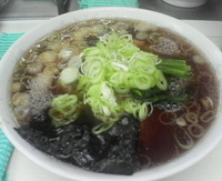 「青島ラーメン大盛+薬味ネギ」@青島食堂 秋葉原店の写真