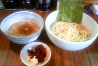 「つけそば+辛み（生にんにく付）」@中華そば 伝堂の写真