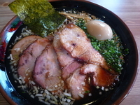 「鶏支那蕎麦（醤油）（680円）+チャーシュー3枚（300円）+味」@喜乃壺の写真