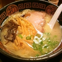 「らーめん」@らーめん 博多中の字の写真