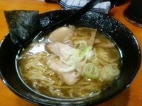 「ラーメン（開店三日間味玉無料）600円」@海岸の写真