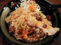 「海老辛ジャン油そば 中盛」@油そば専門店 春日亭 池袋本店の写真