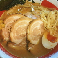 「チャーシュー入り旭川味噌らーめん（ツルツルストレート麺）¥900」@旭川らーめん かじべえの写真