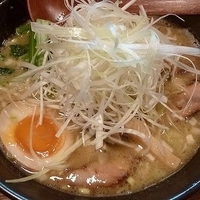 「白湯麺 （白髪ネギトッピング）」@麺屋 なごみの写真