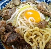 「牛すじらーめん（ぶっかけ、冷、大盛無料）800円」@らーめんしょっぷ中吉 綾瀬店の写真