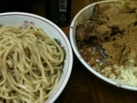 「小つけ麺+魚粉（にんにく・アブラ）」@ラーメン二郎 新小金井街道店の写真