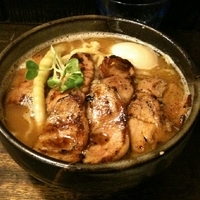 「特製ラーメン（大盛）900円+100円」@燈の車の写真