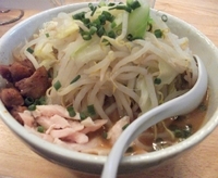 「鶏○郎（ヤサイニンニク）」@麺や 福一の写真