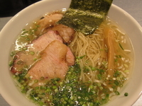 「鶏支那蕎麦（塩）（細麺）（680円）+チャーシュー1枚（100円」@喜乃壺の写真