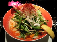 「(白)ココナッツが入ったまろやかな冬蔭激城麺」@冬蔭激城麺の写真