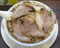 「豚野郎ラーメン」@野郎ラーメン 神田本店の写真